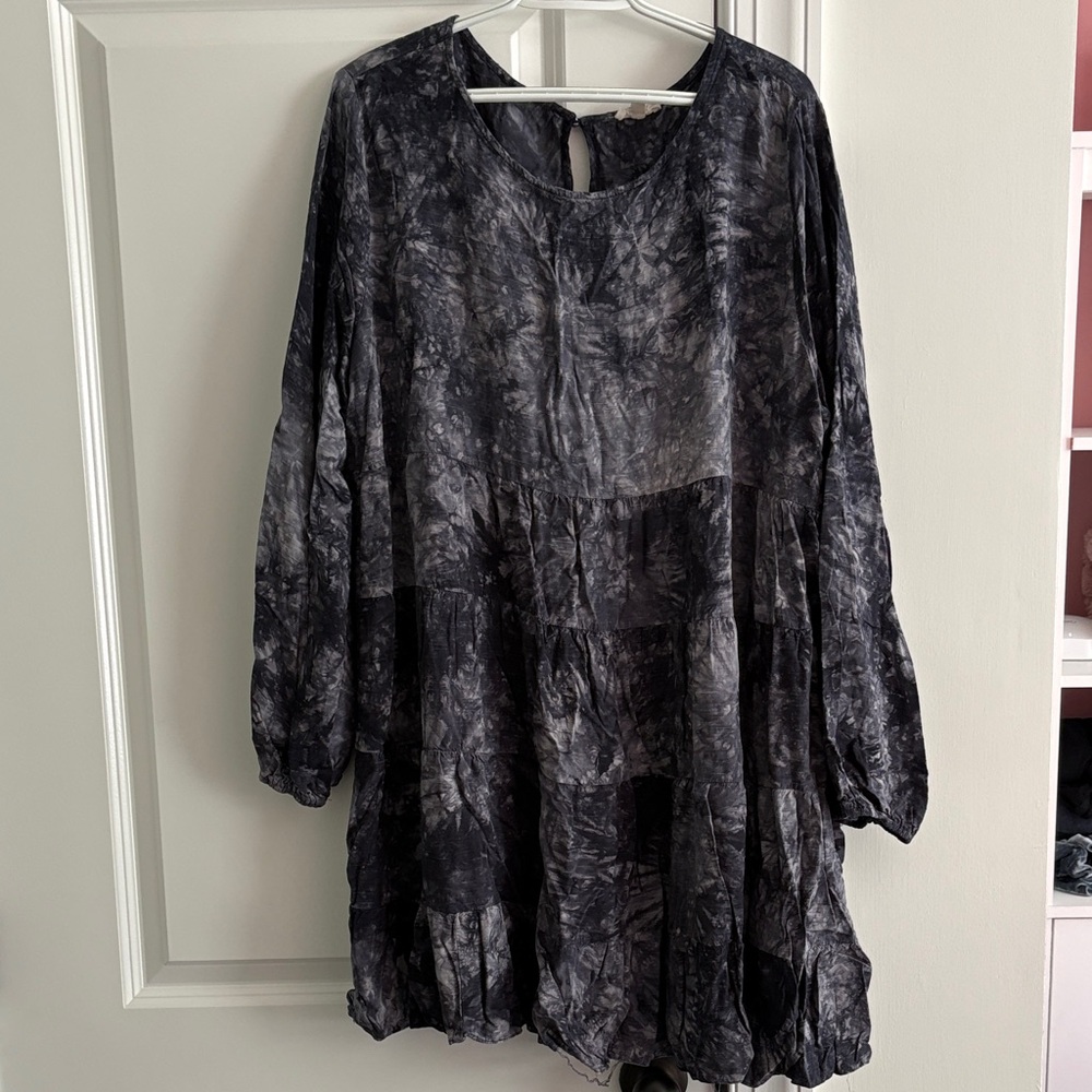 Elegant tiered Mini Dress